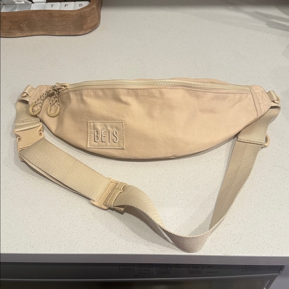 BEIS Tan Belt Bag with Braided Strap - Picture 2 of 4